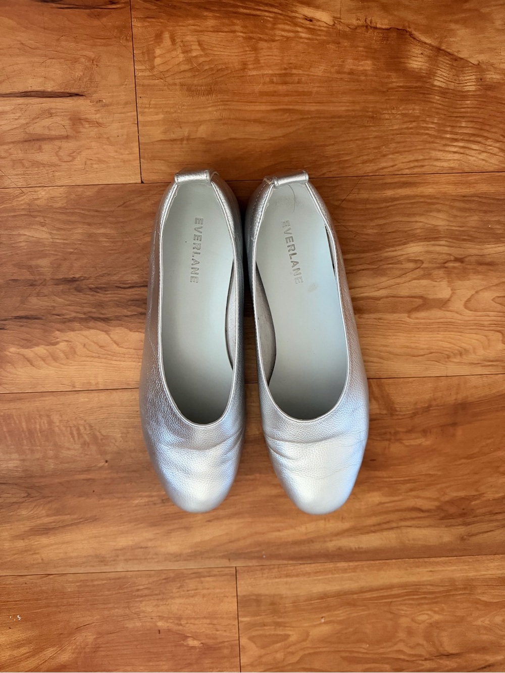 EVERLANE Day Glove Silver Flats